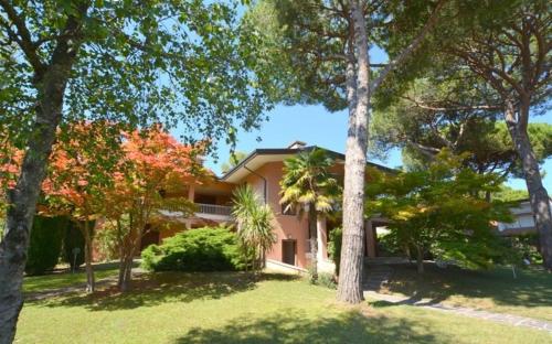 Residence Maria Elena 30 Pt — 4-Star Luxury Hotel in Lignano Sabbiadoro, Italy