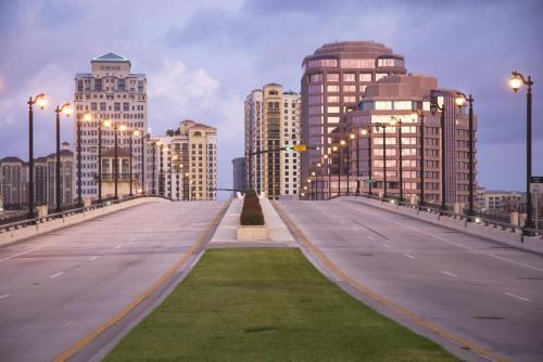 The Palm Beach Hotel Condominium - photo 5