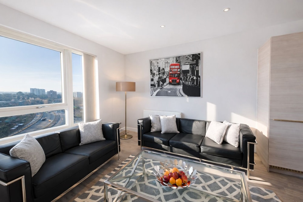 Roomspace Apartments Vertex House — 4-Star Luxury Hotel in Croydon, United Kingdom