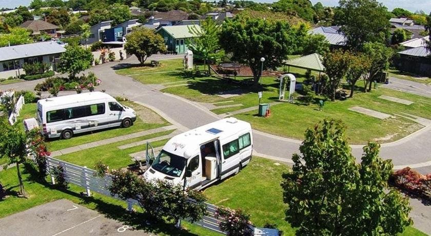 Amber Kiwi Holiday Park & Motel — 4-Star Luxury Hotel in Christchurch, New Zealand