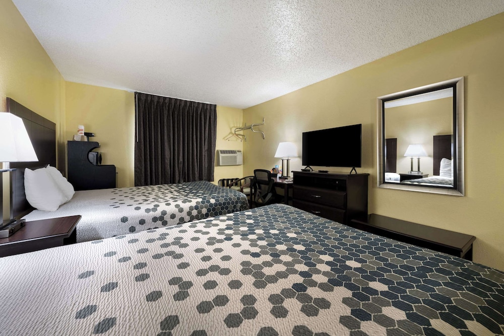 Econo Lodge Spotsylvania Town Center - photo 30