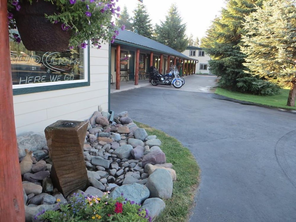 Lakeside Resort and Motel - photo 173