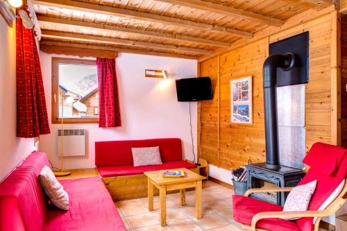 Les Elfes Hameau des Chazals Nevache Hautes Alpes — hotel in Briancon