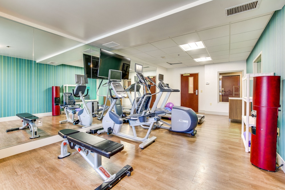Holiday Inn Express Vincennes by IHG - photo 19