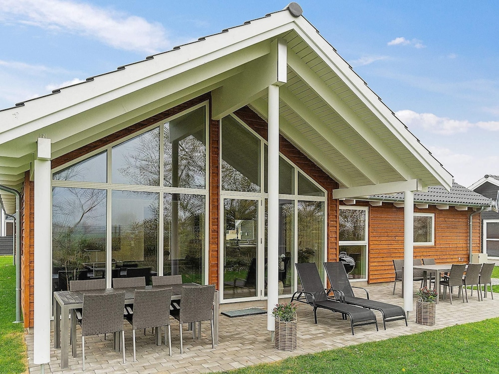 Holiday Home in Kappeln — 5-Star Luxury Hotel in Kappeln, Germany