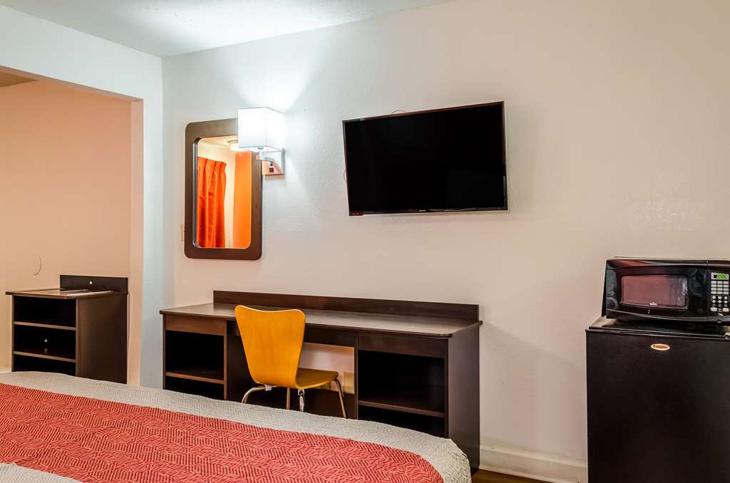 Motel 6 Saraland AL - photo 14