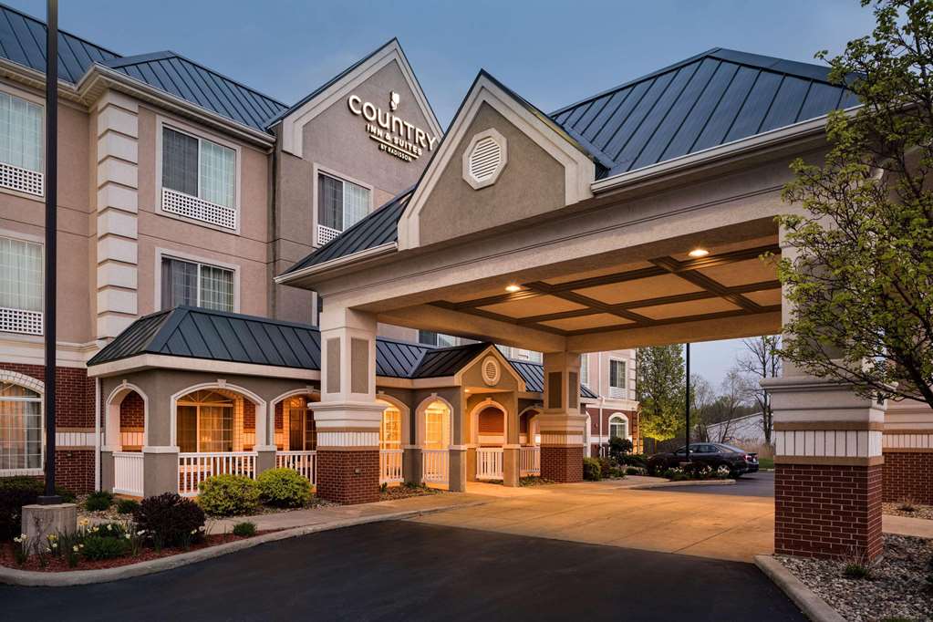 Country Inn & Suites by Radisson Michigan City IN in South Bend, United States