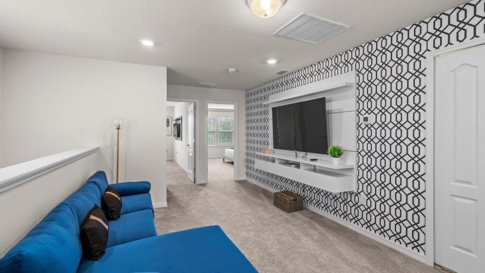 Fun For The Whole Family Townhome At Solterra Resort 5 Bedroom Townhouse by Redawning - photo 31