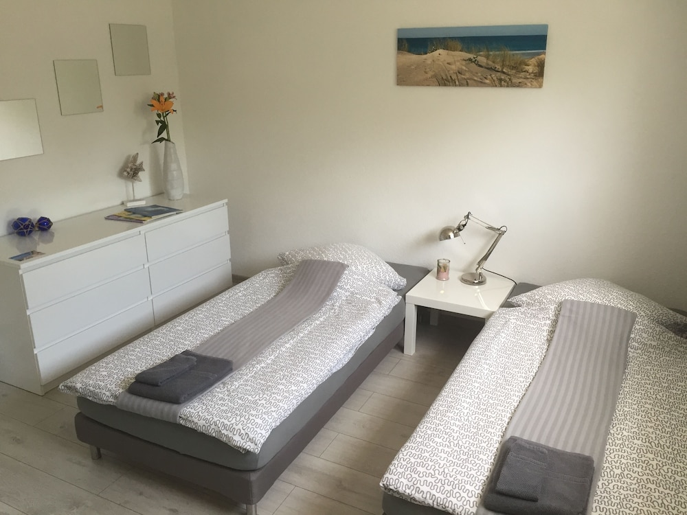 Villa Sunshine — 4-Star Luxury Hotel in Biscarrosse, France