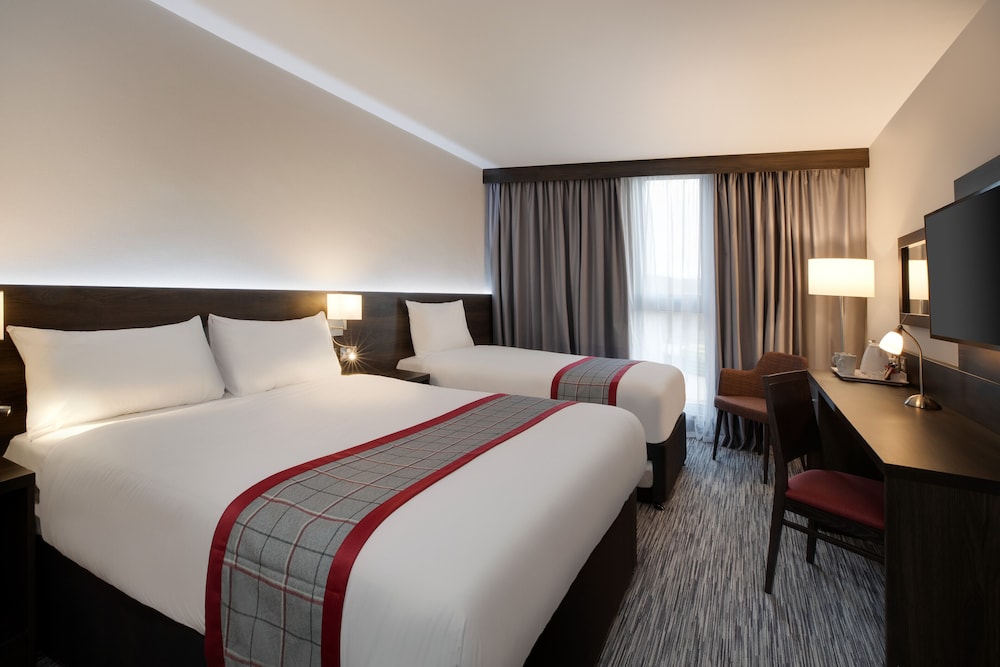 Ramada by Wyndham Leeds East in Leeds, United Kingdom