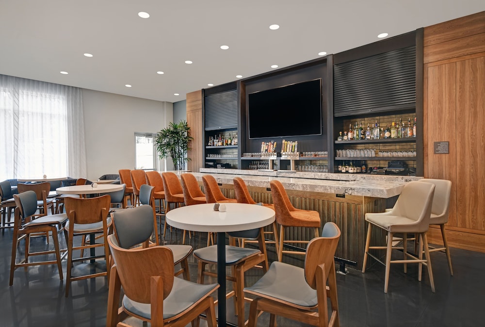 Staybridge Suites Houston Galleria Area by IHG - photo 44