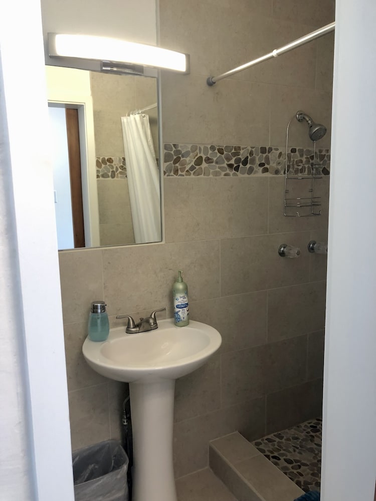 Kona Tiki Hotel - photo 38