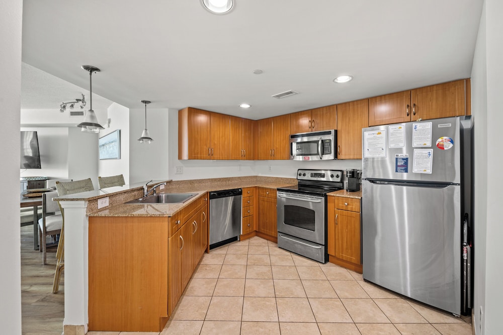 Units at Sandy Beach Resort by Elliott Beach Rentals - photo 17