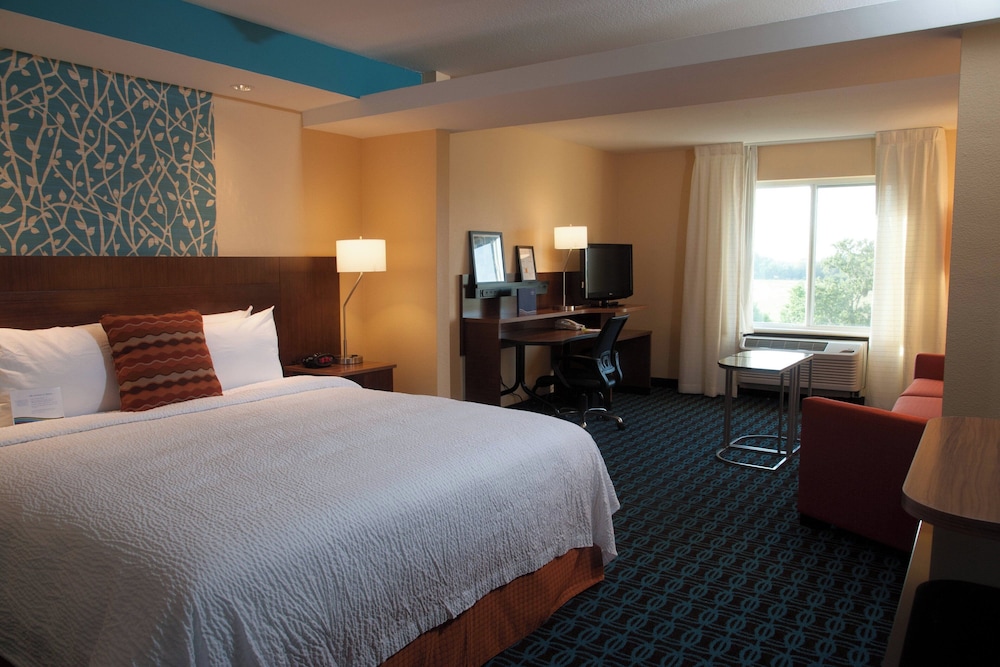 Fairfield Inn & Suites by Marriott Montgomery Airport South - photo 15