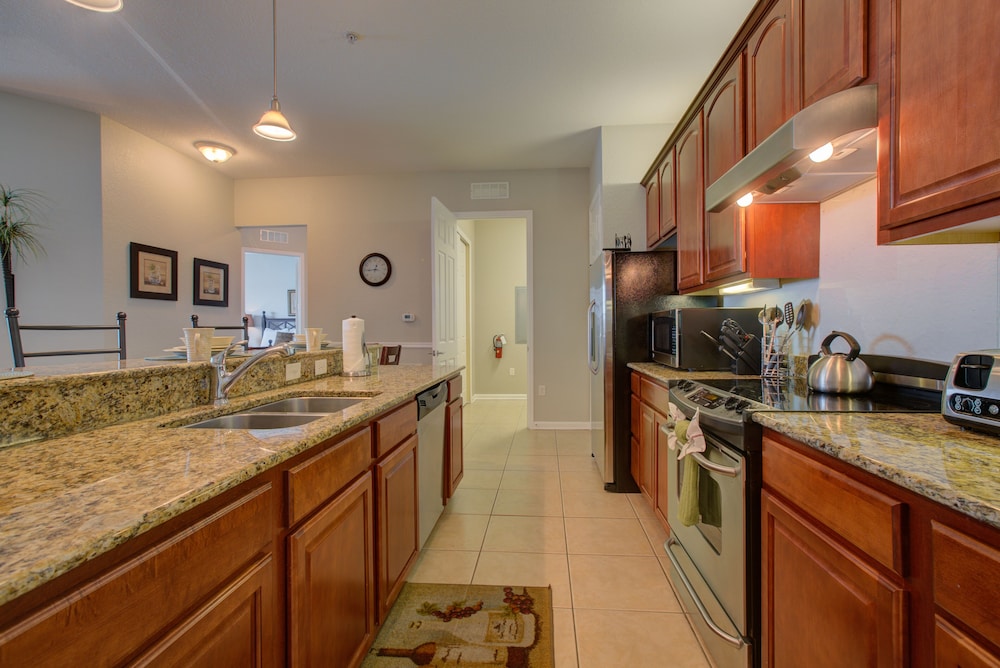 Lakeview Executive Penthouse VR - photo 94