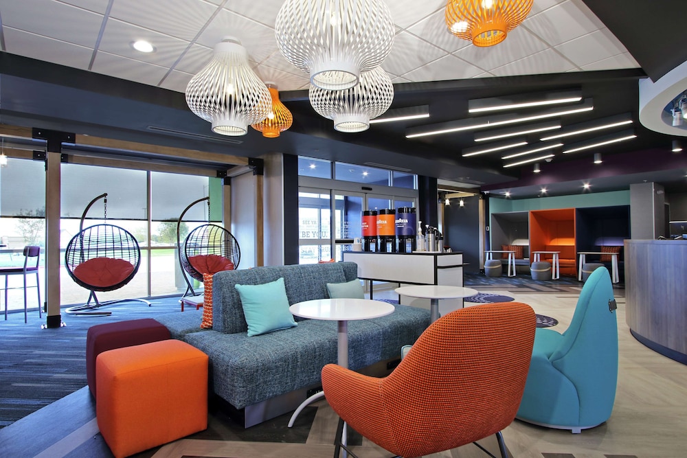 Tru by Hilton Bryan College Station - photo 5