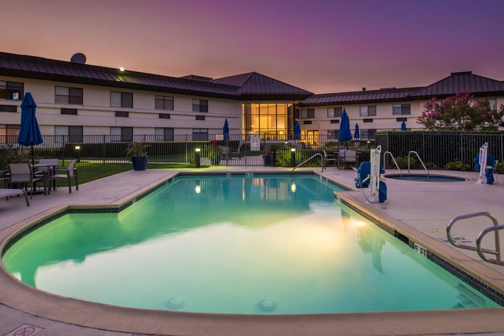 Holiday Inn Express Walnut Creek by IHG - photo 22