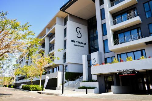 121 The Terrace at Sandton Gate — 4-Star Luxury Hotel in Johannesburg, South Africa