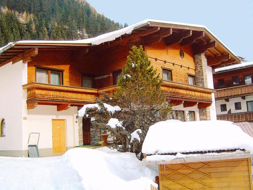 Ferienhaus Sahra in Tux, Austria