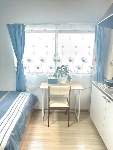 Ueno Yuyuhouse 1Room for rent Close to Senso ji Temple Kaminarimon Gate Kappabashi Dougu Street Akihabara Shinjuku and Disneyland — 4-Star Luxury Hotel in Tokyo, Japan
