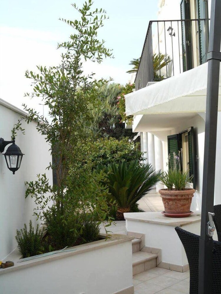 Il Giardino Delle Sete — 4-Star Luxury Hotel in Mesagne, Italy