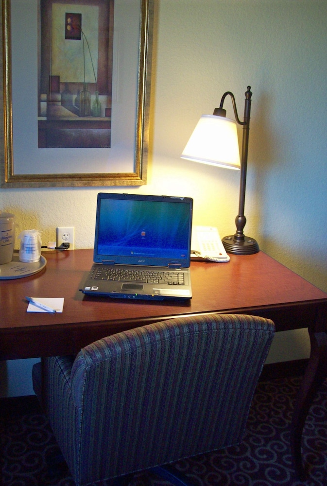 Hampton Inn Gallipolis - photo 22