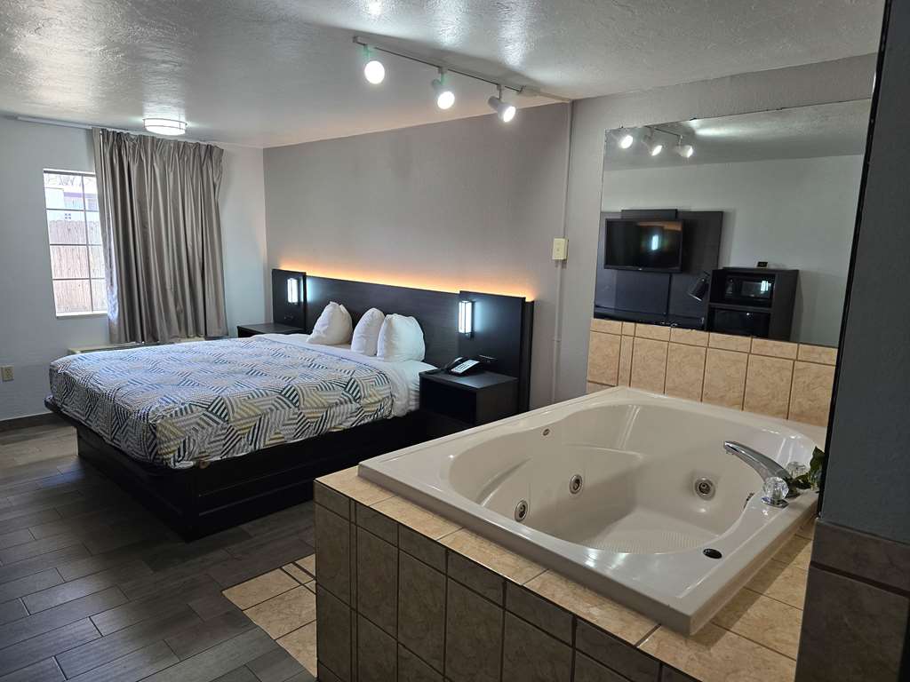 Economy Hotel Plus - photo 11