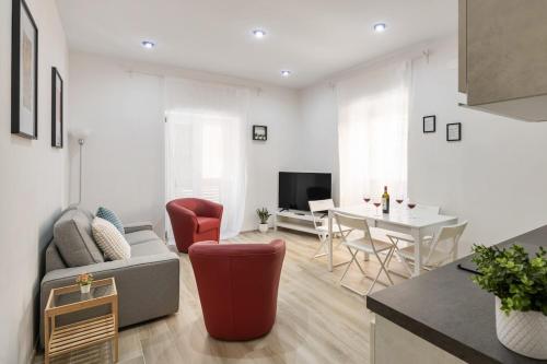 Central Basic Apartment — 4-Star Luxury Hotel in Rome, Italy