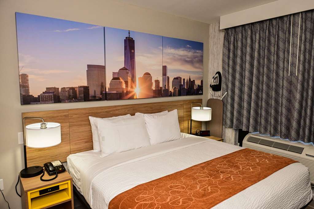 Days Inn by Wyndham Bronx NYC - photo 14