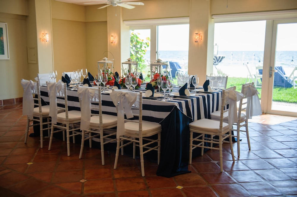 Edgewater Beach Hotel - photo 63