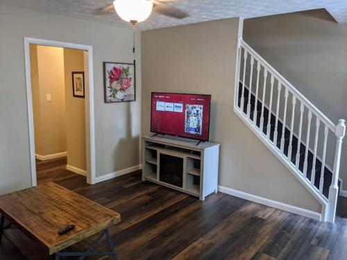 Carter #5 Two bedroom unit near Xavier Downtown — 4-Star Luxury Hotel in Cincinnati, United States