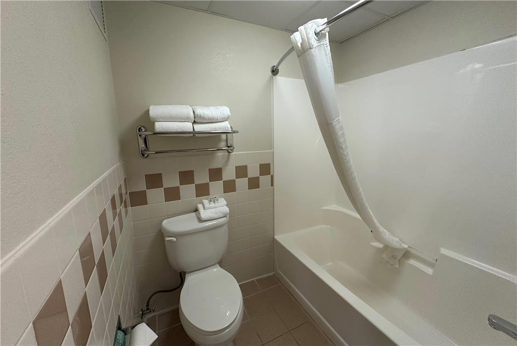 AmericInn by Wyndham Appleton North Little Chute - photo 29