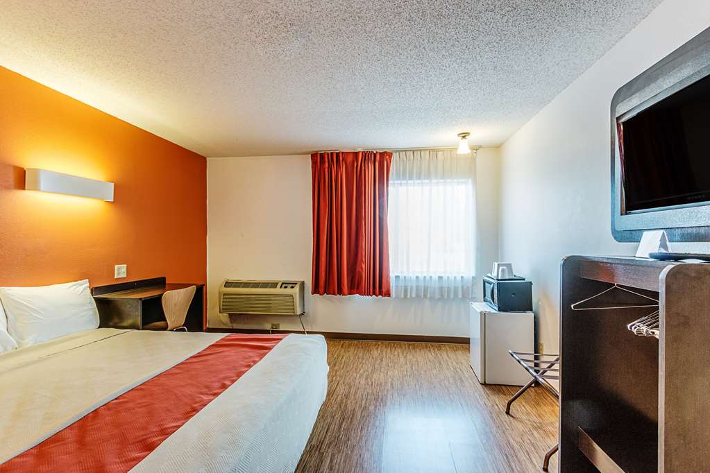 Motel 6 Wisconsin Rapids WI - photo 15