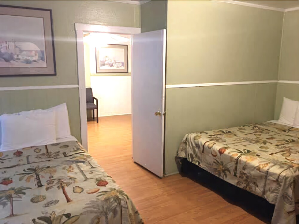 Hermosa Hotel - photo 18