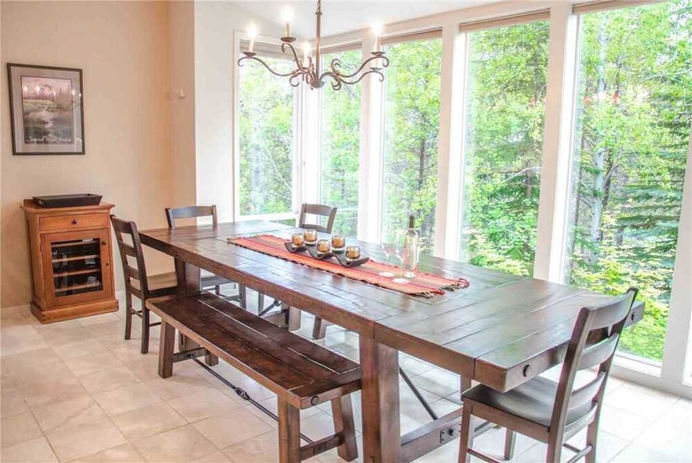 Virginia Rail Lane 11 in Sunriver, United States