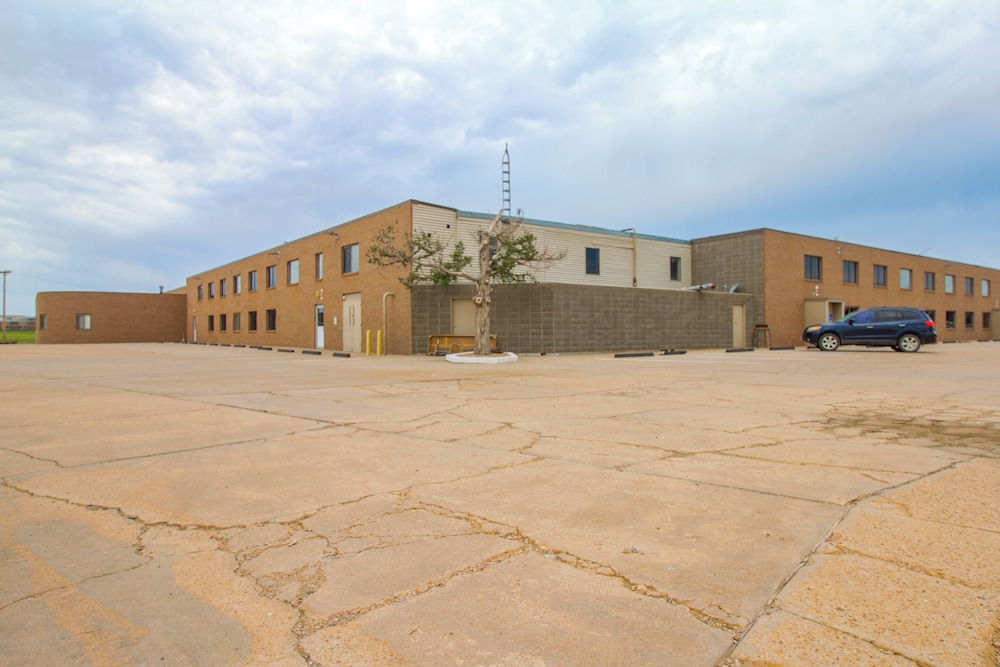 HomeTown Inn by OYO Liberal KS - photo 60