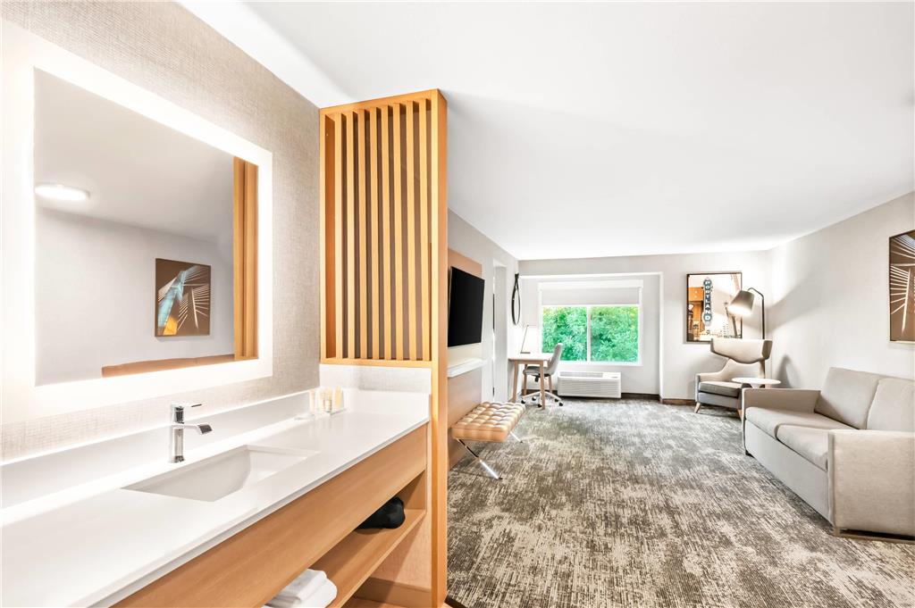 Radisson Hotel Portland Airport - photo 32