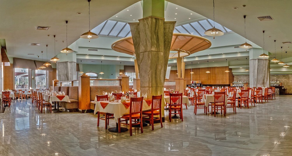 מזון ומשקאות