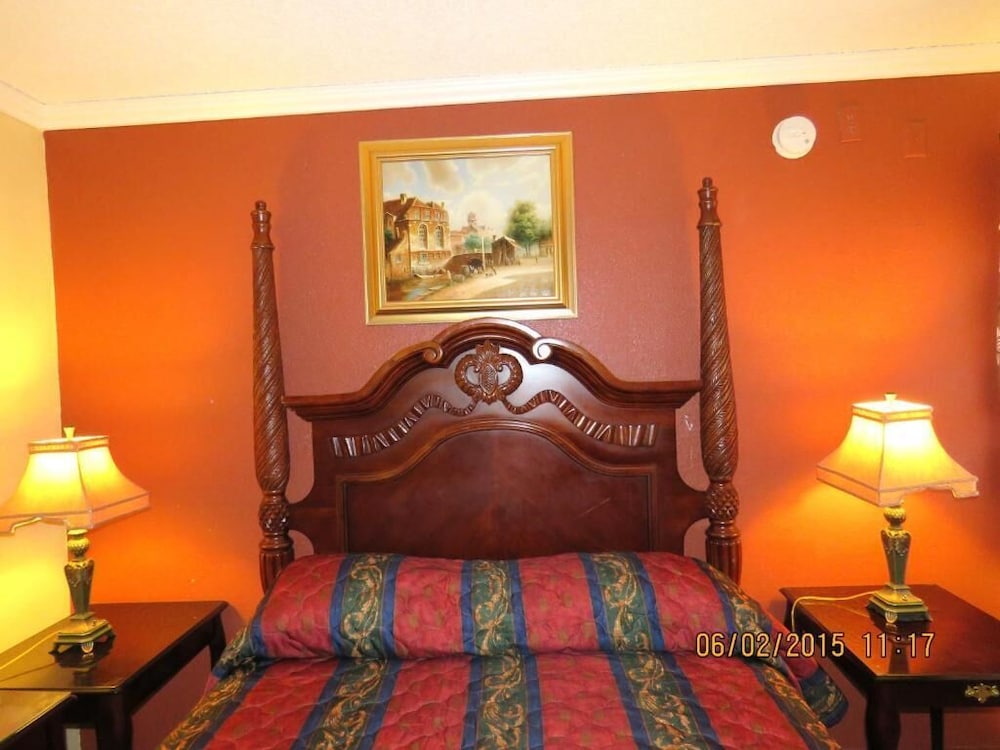Central Inn Motel - photo 12