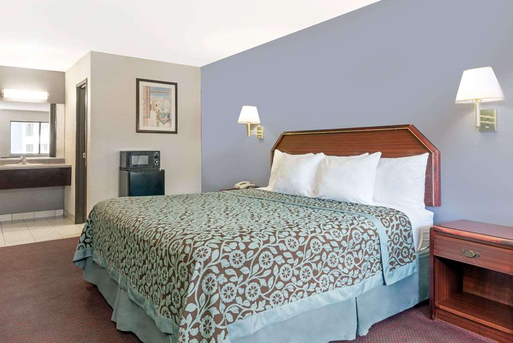 Days Inn by Wyndham Ruidoso Downs - photo 14