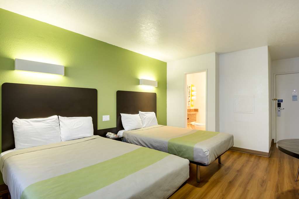 Motel 6 Santa Fe NM Downtown - photo 16