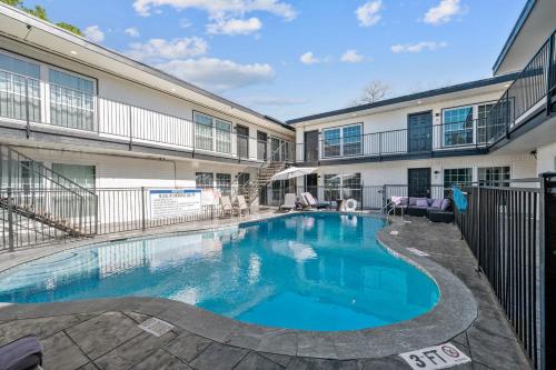 West U Studio Near Med Center Stadiums & Zoo — 4-Star Luxury Hotel in Houston, United States