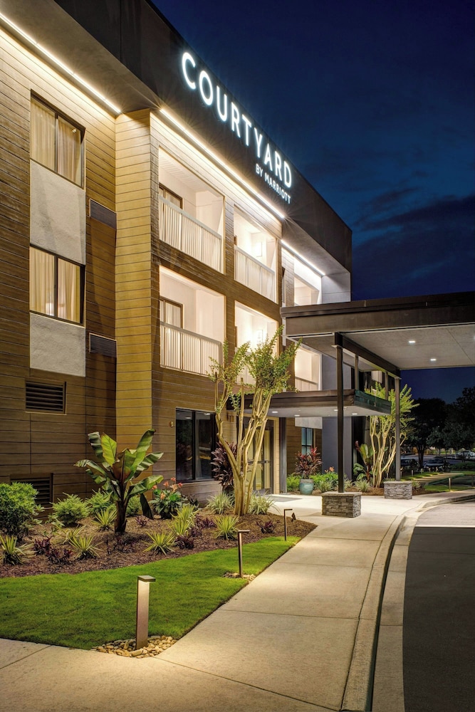 Courtyard by Marriott Columbia Northeast Fort Jackson Area - photo 95