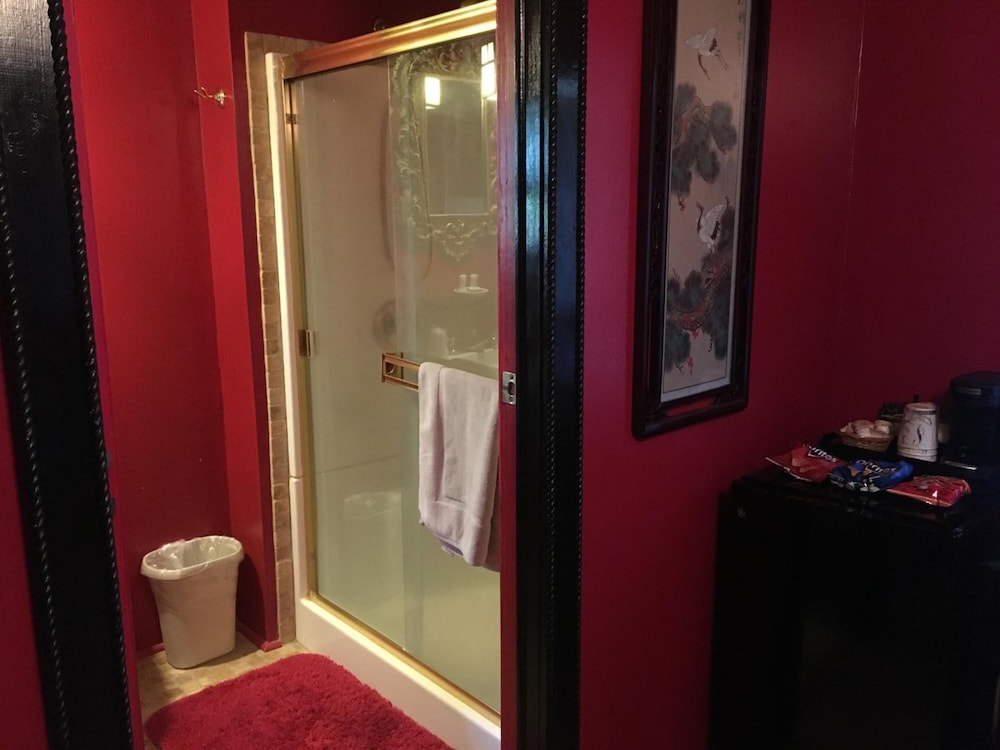 Shady Lady Bed & Breakfast - photo 20
