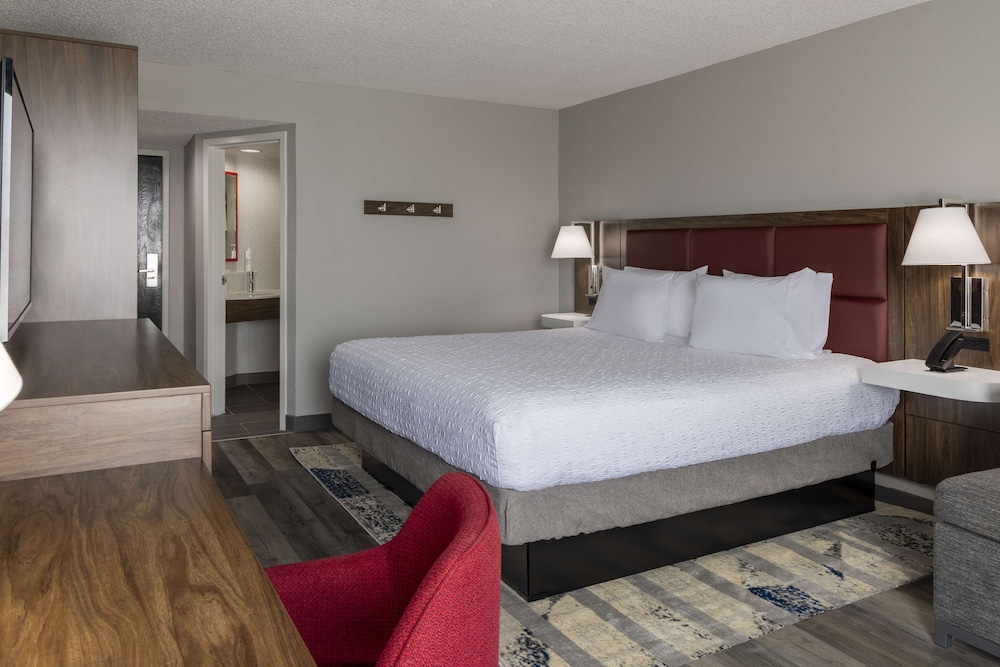 Hampton Inn Athens - photo 14