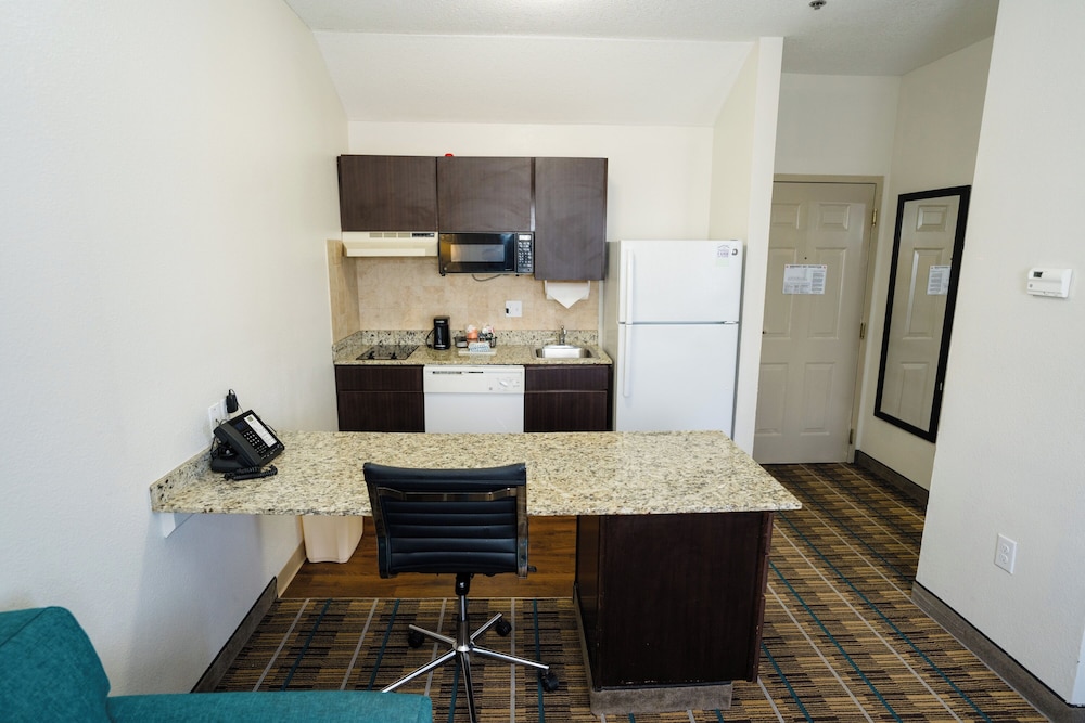 Mainstay Suites Knoxville Airport - photo 42