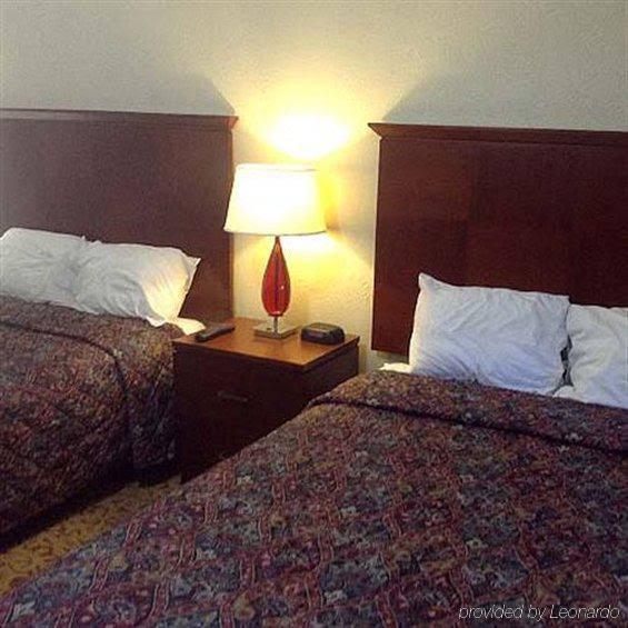 Colt Motel Raton - photo 5