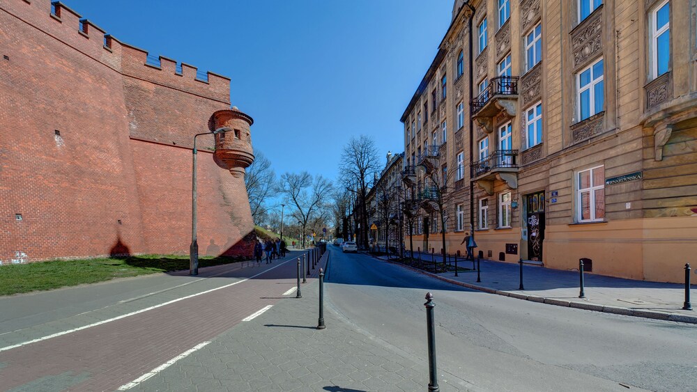 Pod Wawelem Apartment Sun & Snow — 4-Star Luxury Hotel in Krakow, Poland