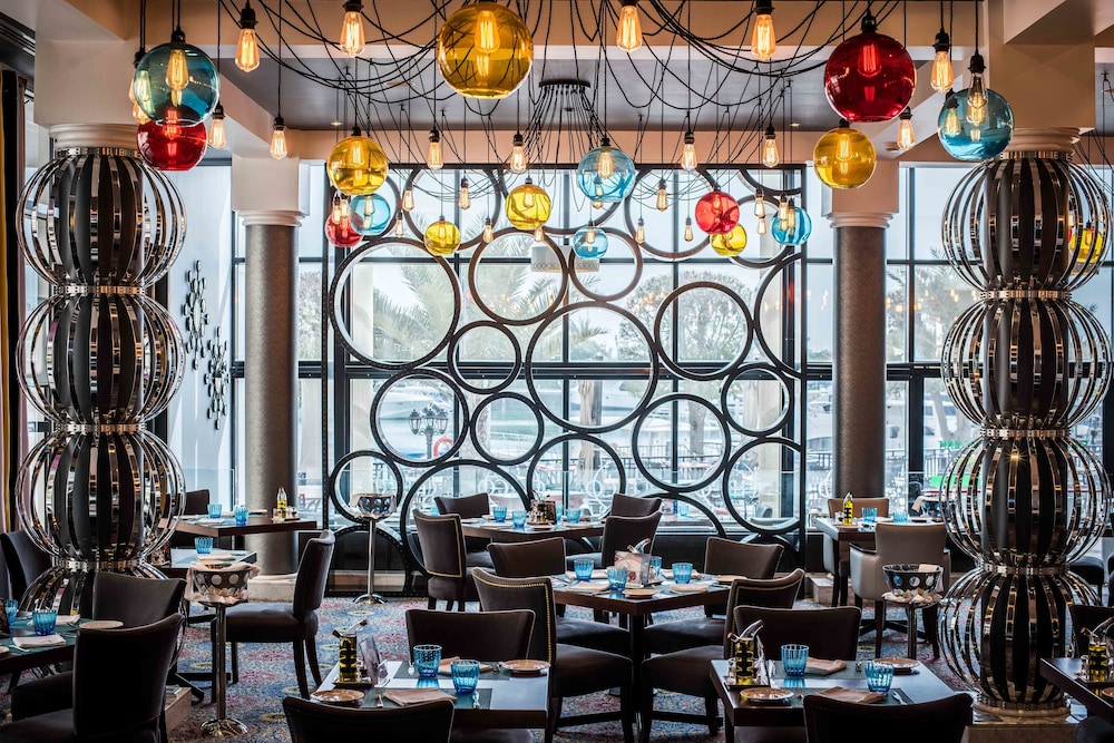 מזון ומשקאות