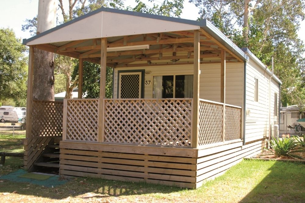 Smugglers' Cove Holiday Village — hotel in Forster